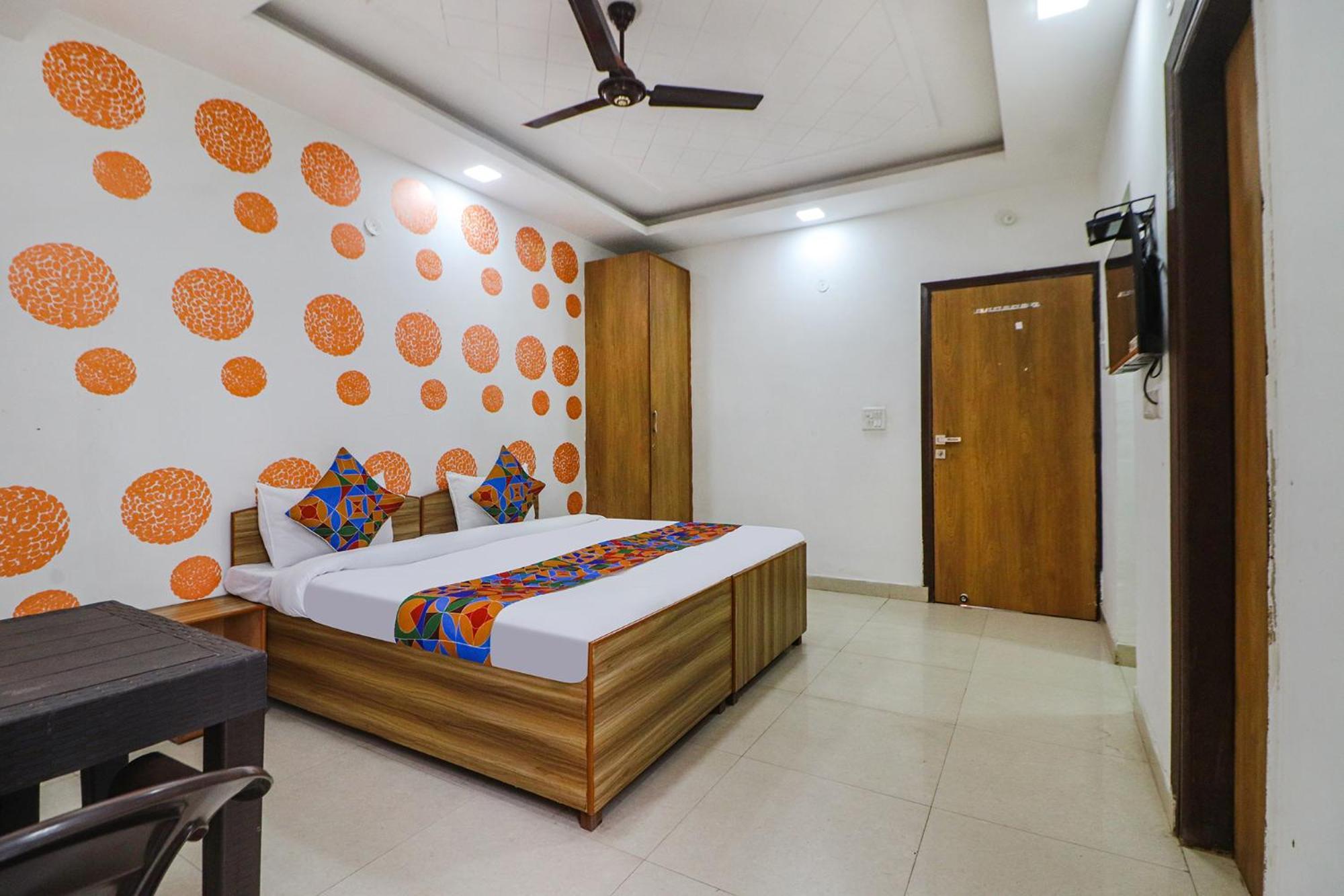 Fabexpress Abode New Delhi