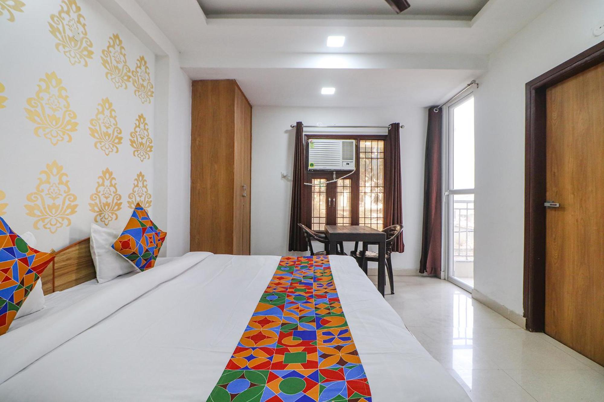 Fabexpress Abode Hotel 3*