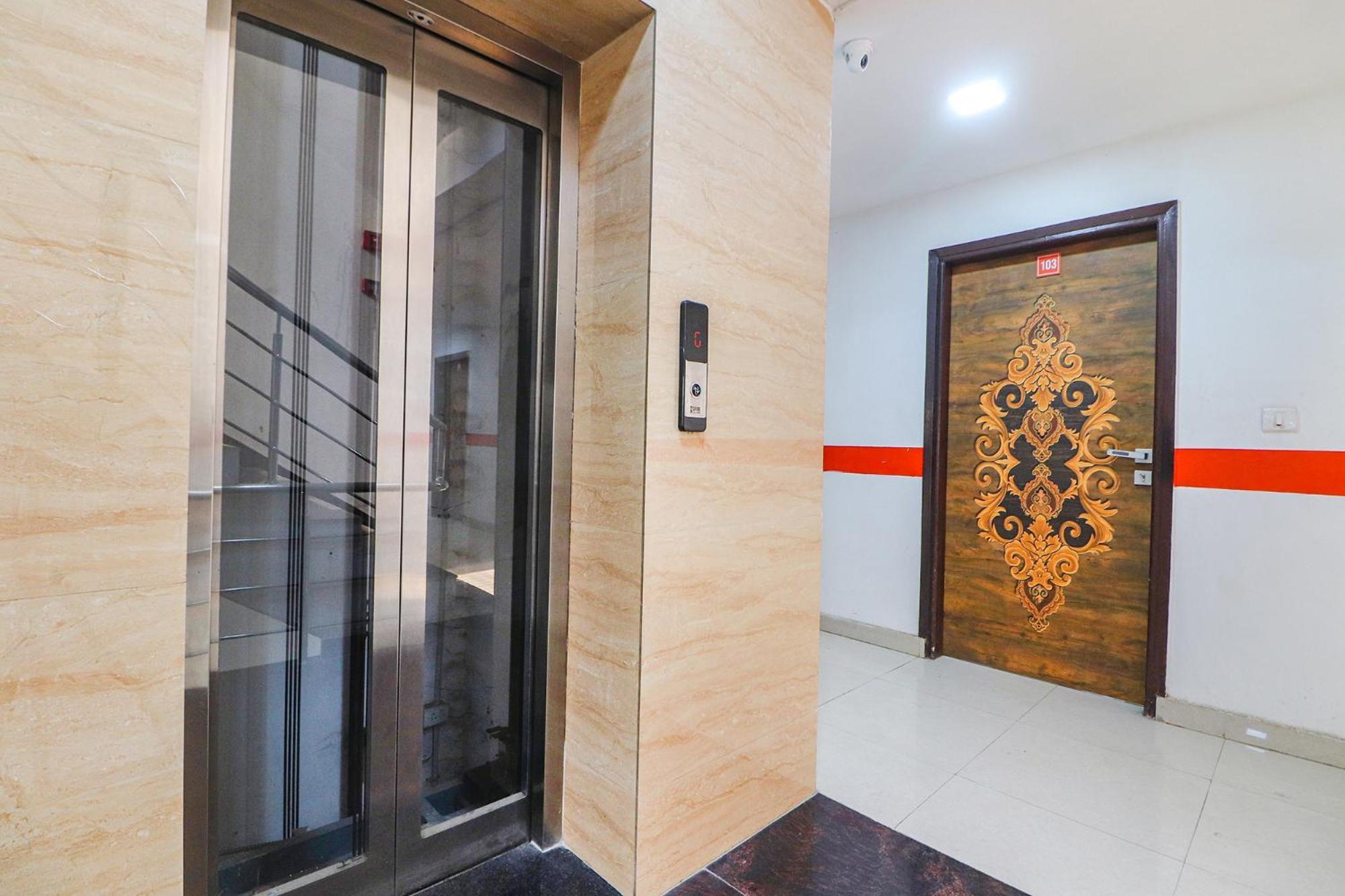 Hotel Fabexpress Abode
