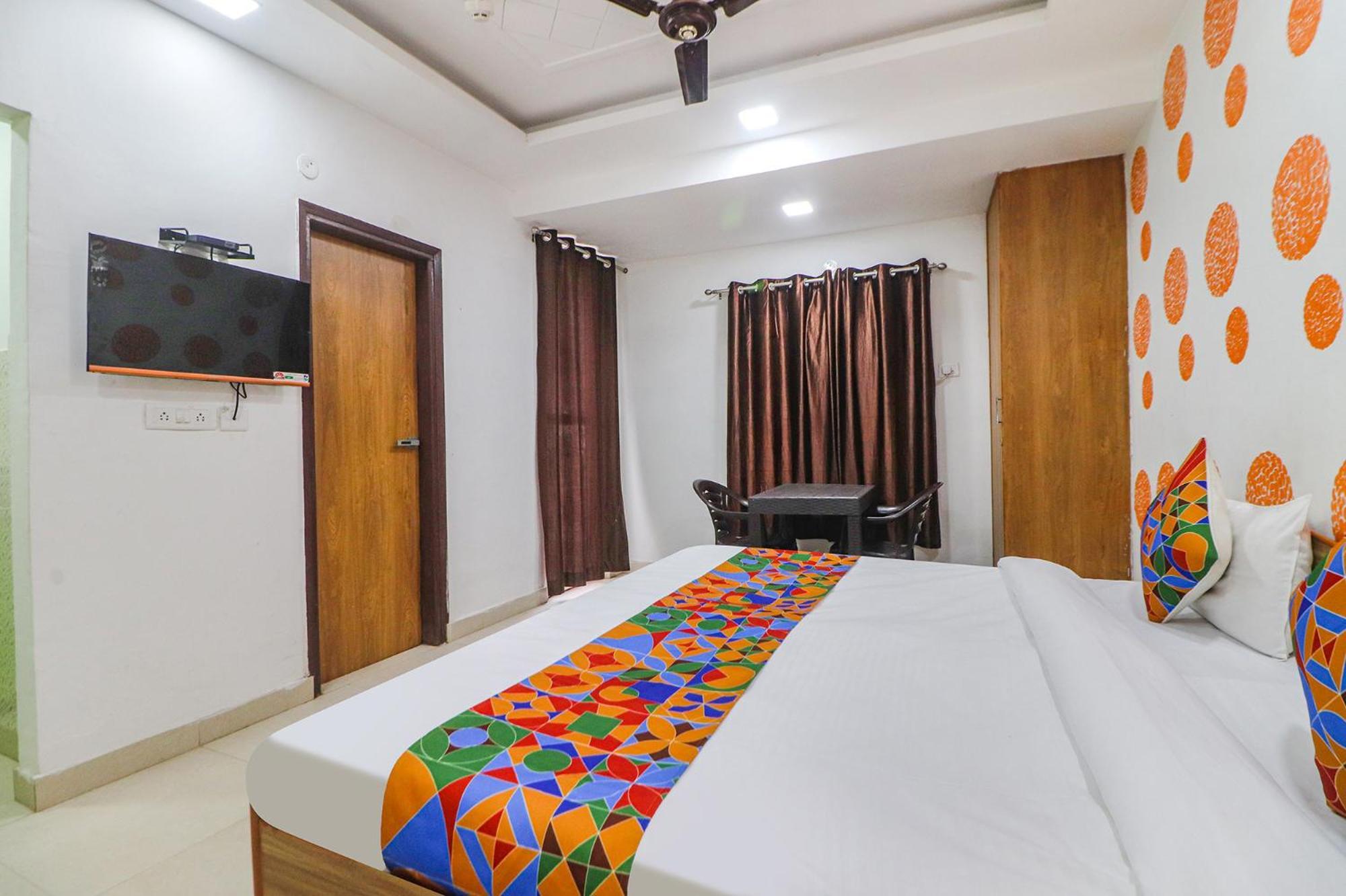 Hotel Fabexpress Abode